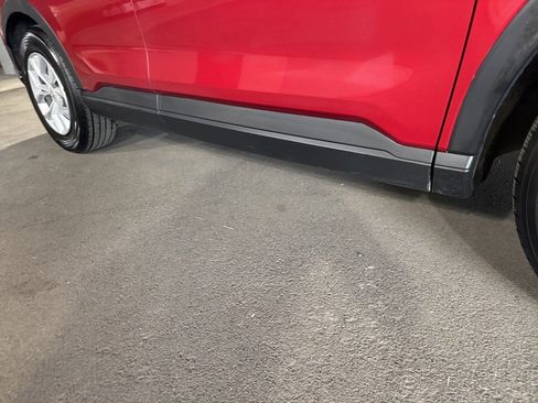 Used 2023 Honda CR-V LX image 8