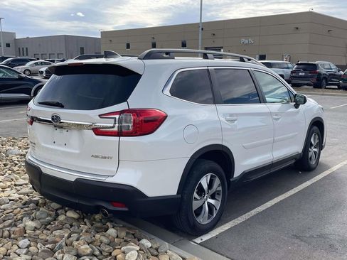 Certified 2023 Subaru Ascent Premium w/ Convenience Package image 4
