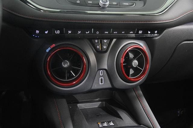 Used 2021 Chevrolet Blazer RS w/ Enhanced Convenience Package FWD image 16