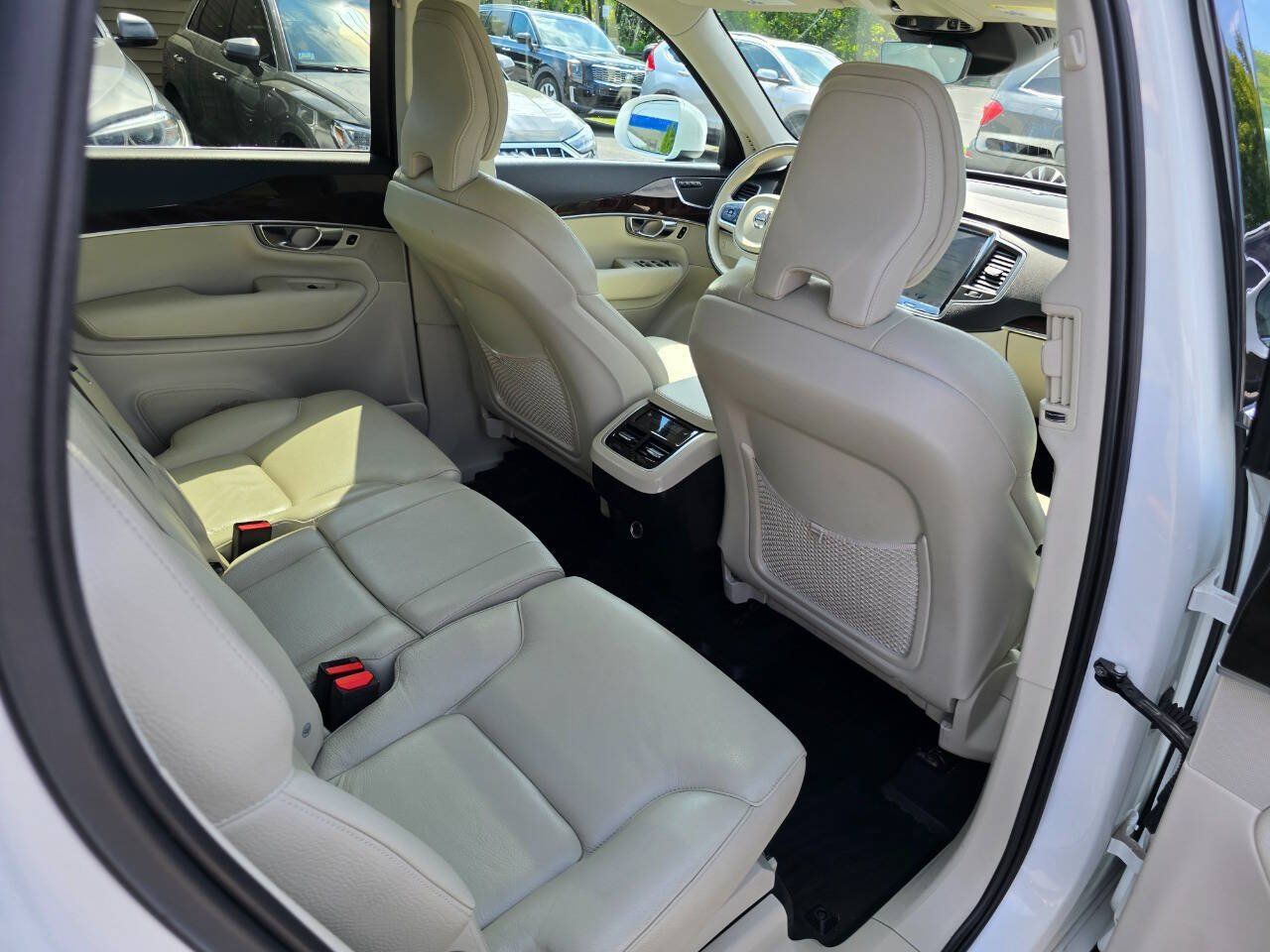 Used 2019 Volvo XC90 T6 Momentum w/ Advanced Package AWD/4WD image 25