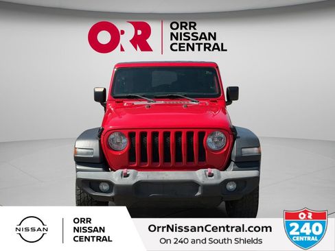 Used 2018 Jeep Wrangler Unlimited Sport S AWD/4WD image 2