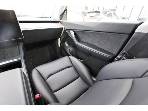 Used 2022 Tesla Model Y Performance AWD/4WD image 11