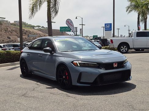 Used 2025 Honda Civic Type R image 7