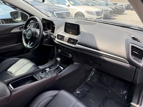 Used 2017 MAZDA MAZDA3 Touring FWD image 30