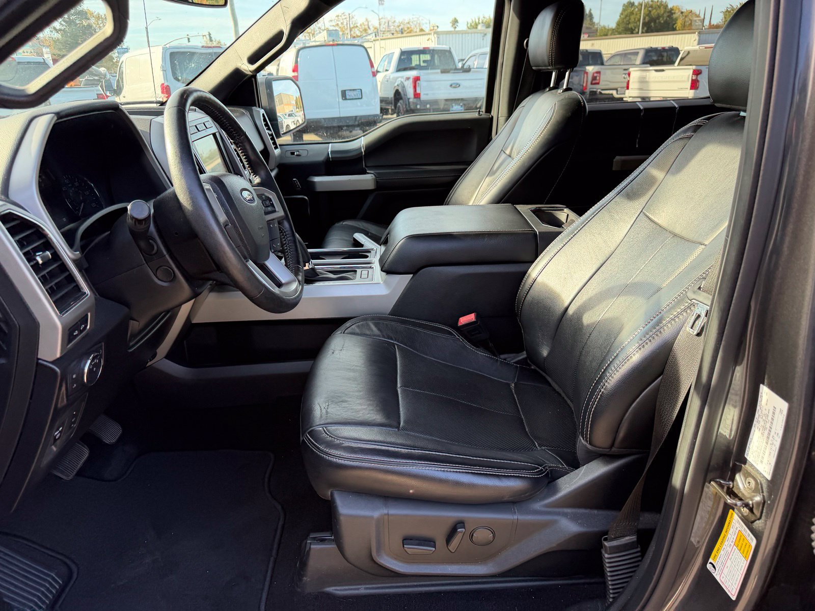 Used 2019 Ford F150 Lariat w/ Equipment Group 502A Luxury AWD/4WD image 10