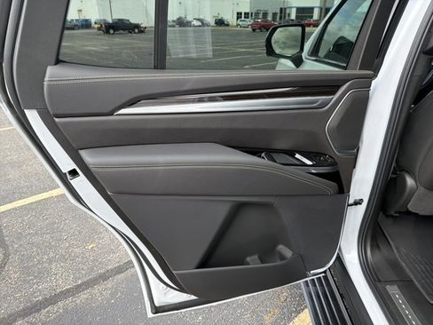 New 2026 Cadillac Escalade Luxury image 26