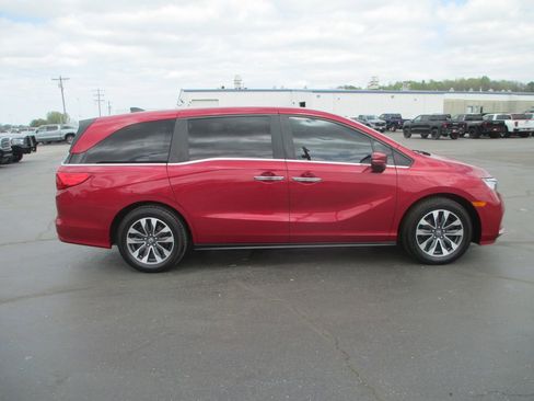 Used 2022 Honda Odyssey EX-L image 2