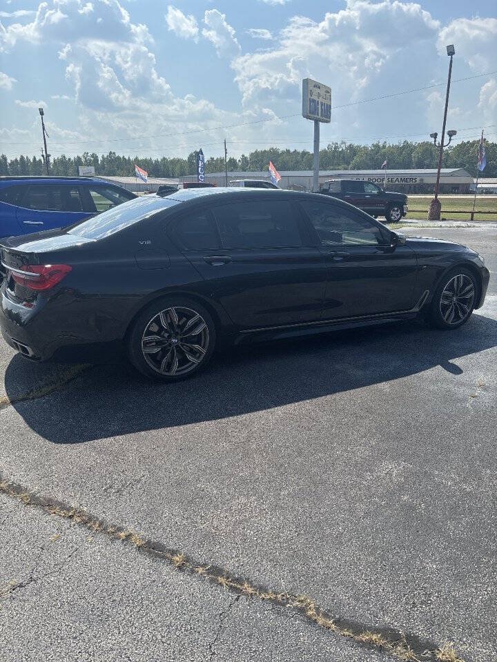 Used 2019 BMW M760i xDrive w/ Luxury Rear Seating Package AWD/4WD image 8