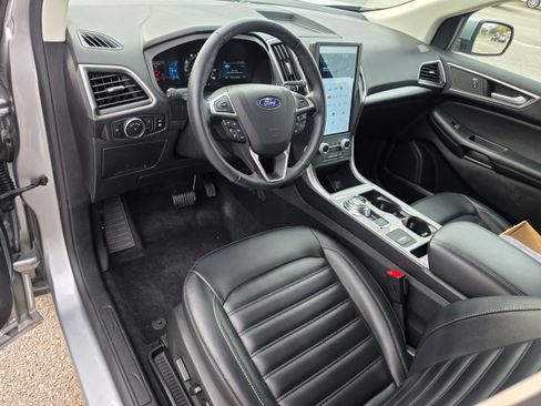 Used 2024 Ford Edge SEL w/ Convenience Package AWD/4WD image 6
