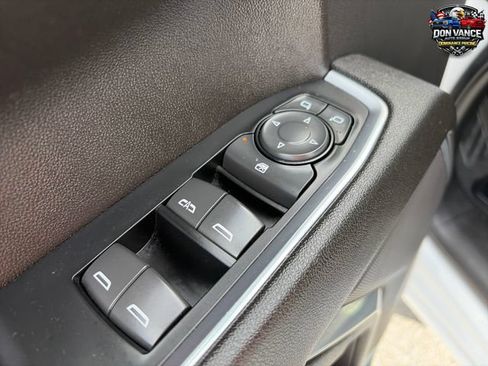Used 2023 Chevrolet Silverado 1500 LT AWD/4WD image 11