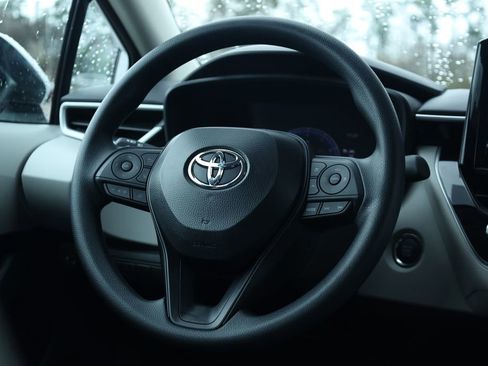 New 2026 Toyota Corolla LE image 5