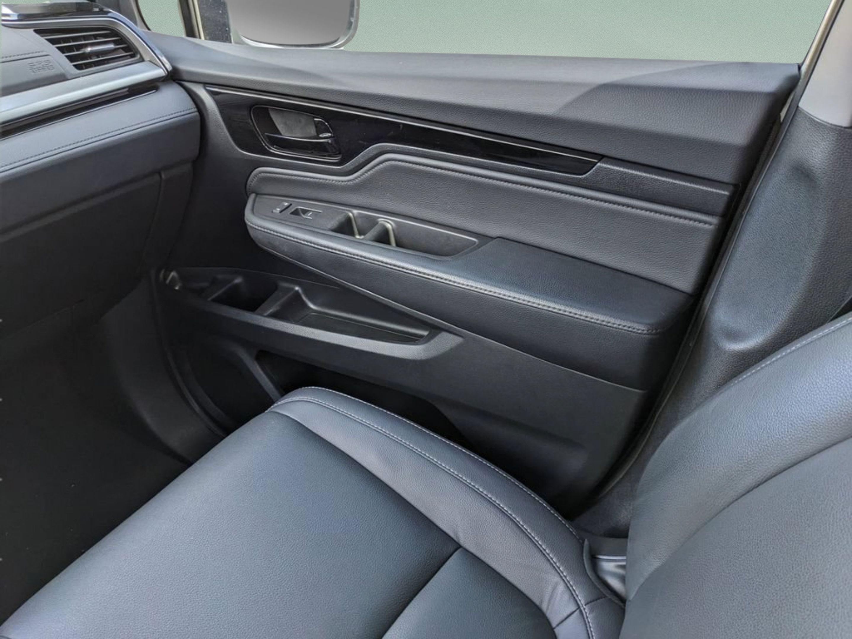 Used 2022 Honda Odyssey Touring image 12