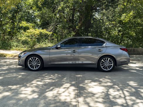 Used 2018 INFINITI Q50 Luxe RWD image 6