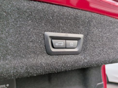 Used 2025 BMW M340i xDrive w/ Premium Package image 40