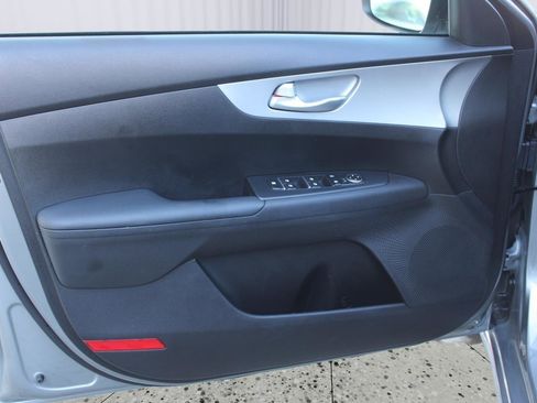 Used 2023 Kia Forte LXS image 41