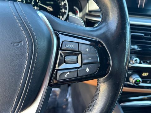 Used 2019 BMW 530i xDrive w/ Convenience Package AWD/4WD image 34