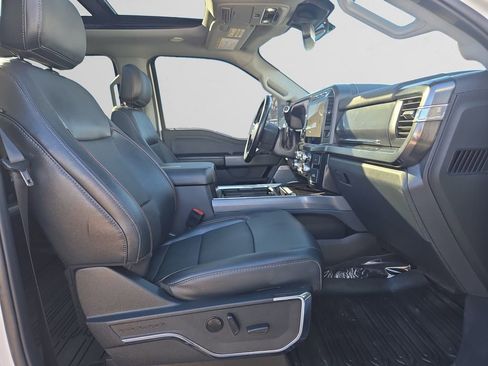 Used 2024 Ford F350 Lariat w/ Lariat Ultimate Package image 17