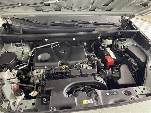 Used 2019 Toyota RAV4 XLE Premium image 22
