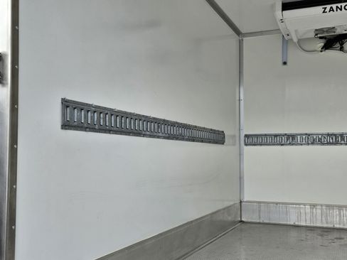 Used 2023 Mercedes-Benz Sprinter 3500 image 31