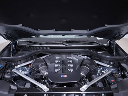 New 2026 BMW X5 M60i image 16