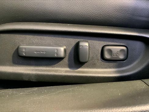 Used 2017 Honda Accord EX-L image 38