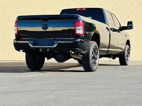 Used 2024 RAM 3500 Big Horn w/ Night Edition AWD/4WD image 6