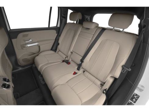 Used 2025 Mercedes-Benz EQB 300 4MATIC image 13