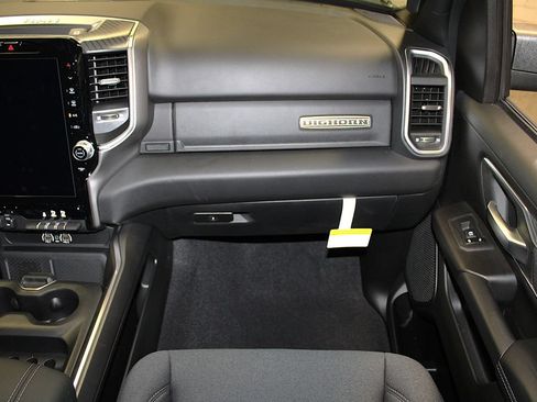 New 2026 RAM 1500 Big Horn AWD/4WD image 32