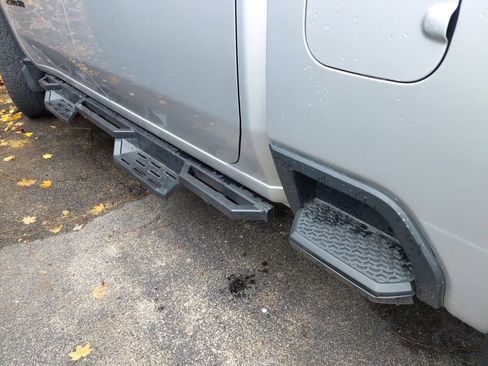 Used 2023 Chevrolet Silverado 2500 Custom w/ Custom Value Package image 34