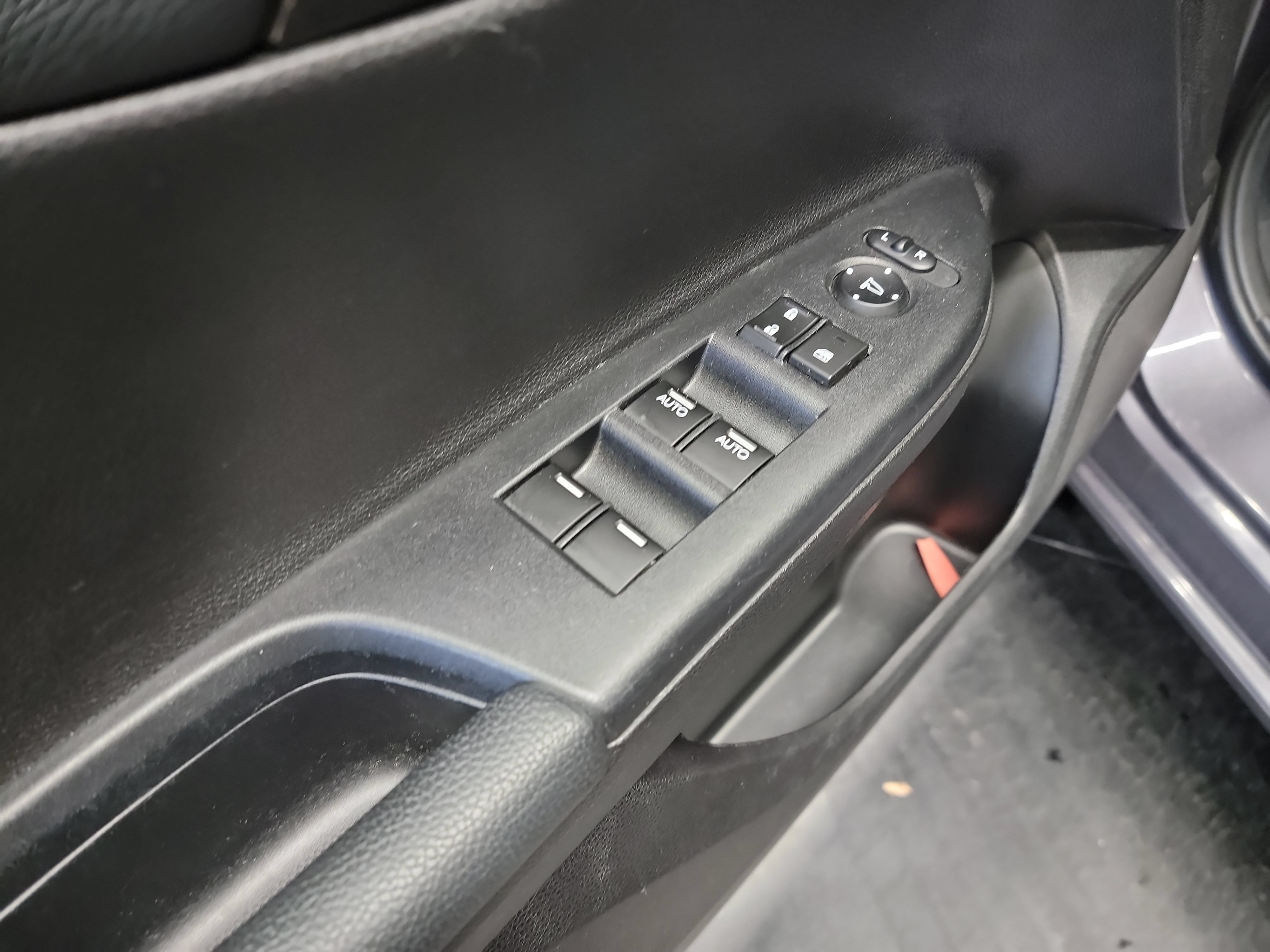 Used 2015 Honda Accord EX-L image 14