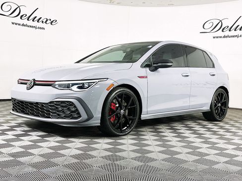 Used 2024 Volkswagen GTI SE w/ SE Leather Seats Package image 3