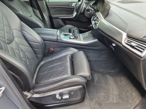 Used 2023 BMW X5 xDrive40i AWD/4WD image 29