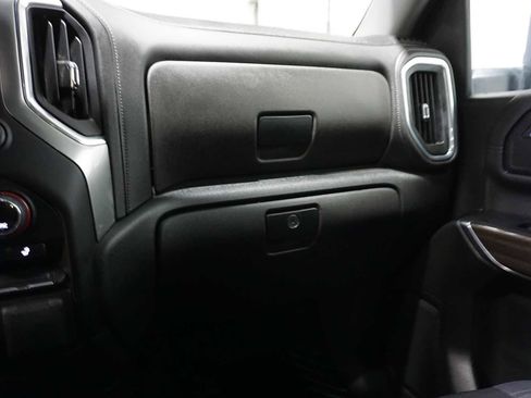 Used 2022 Chevrolet Silverado 2500 LT w/ Convenience Package image 19