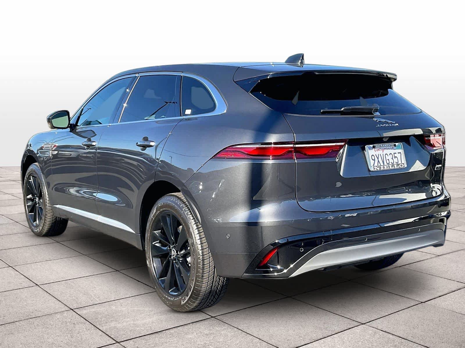 Used 2026 Jaguar F-PACE R-Dynamic S AWD/4WD image 15