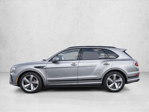 Used 2021 Bentley Bentayga AWD/4WD image 4