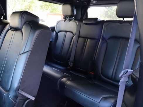 Used 2022 Jeep Wagoneer Series II image 12