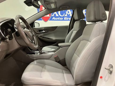 Used 2018 Chevrolet Malibu LT w/ Driver Confidence Package image 20