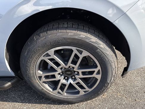 New 2026 Ford Expedition Active AWD/4WD image 12