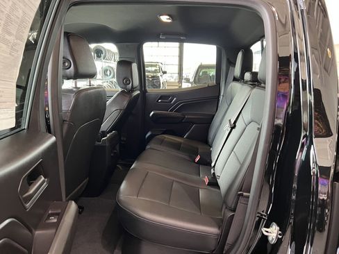 Used 2024 Chevrolet Colorado Trail Boss w/ Safety Package image 19