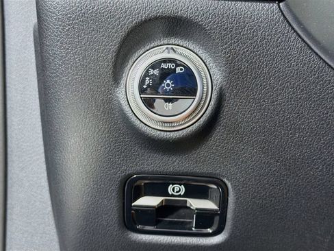 Used 2026 Mercedes-Benz CLE 300 4MATIC Cabriolet image 18