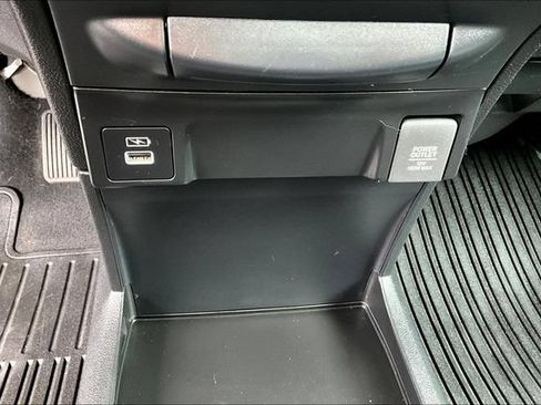 Used 2024 Honda Odyssey Sport image 16