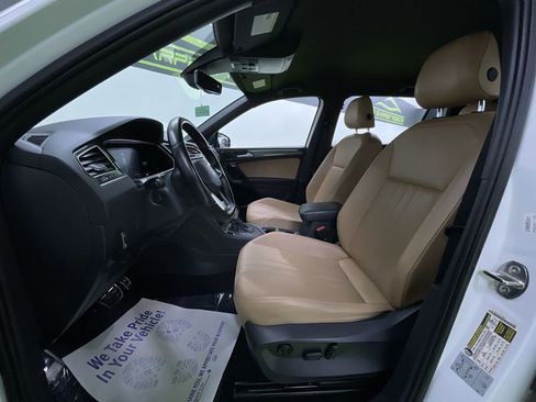 Used 2022 Volkswagen Tiguan SE R-Line FWD image 16
