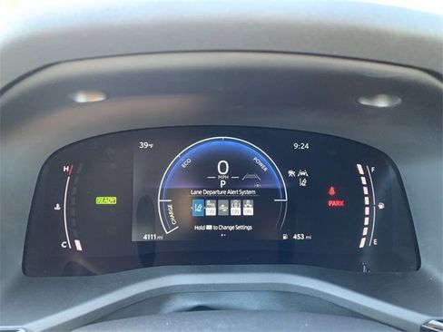 Used 2025 Toyota Camry SE image 20