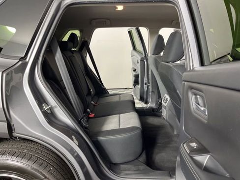 Used 2024 Nissan Rogue SV image 45