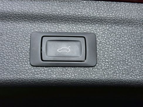 Used 2025 Audi Q3 2.0T Premium AWD/4WD image 28