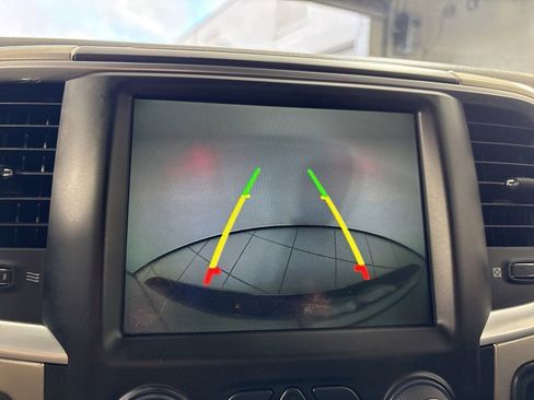 Used 2019 RAM 1500 Big Horn image 29