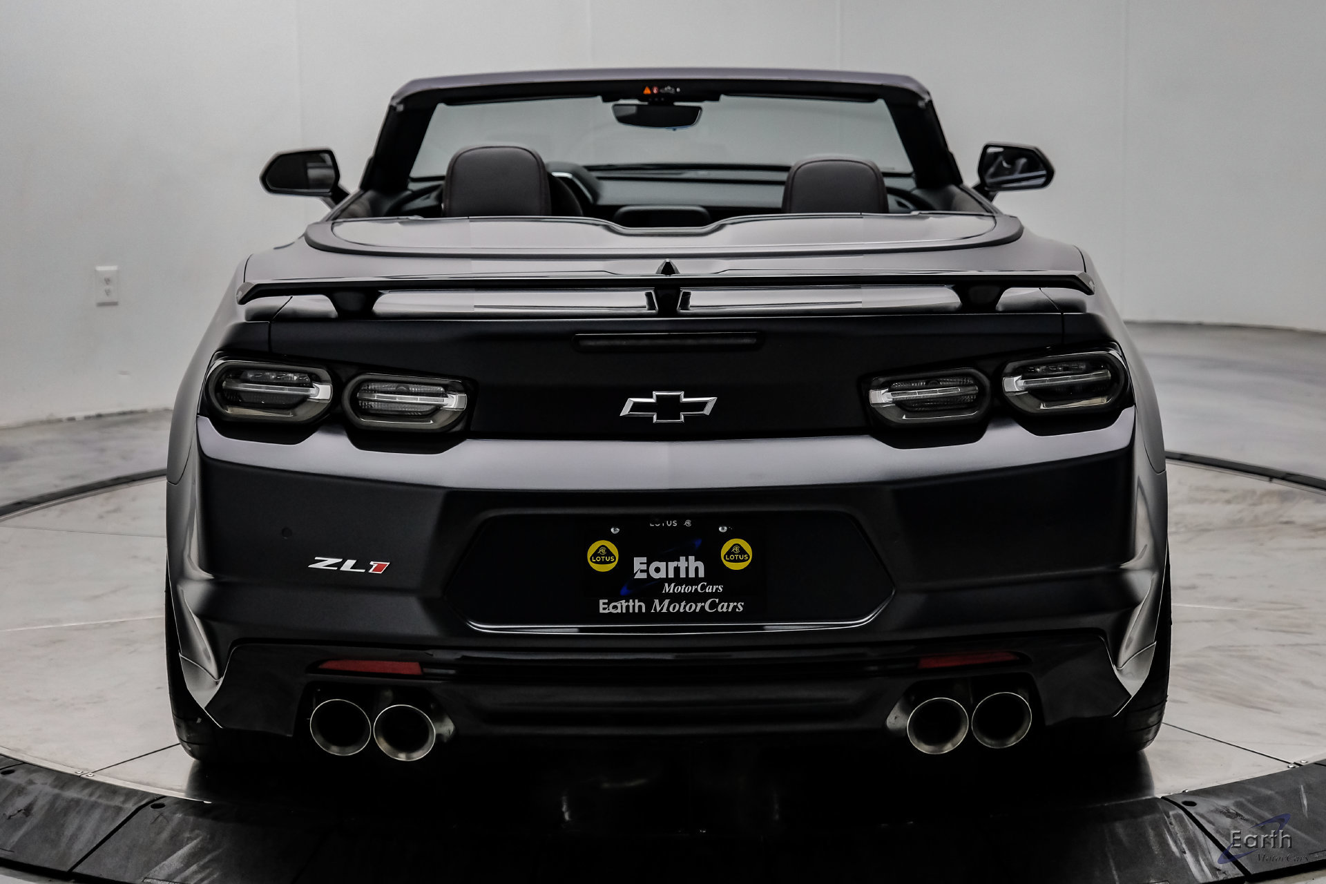 Used 2024 Chevrolet Camaro ZL1 RWD image 15