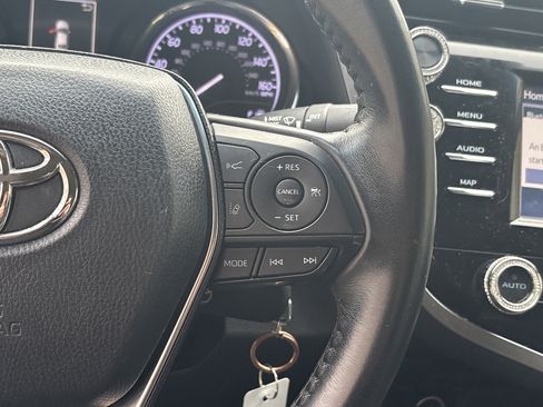 Used 2019 Toyota Camry SE image 19