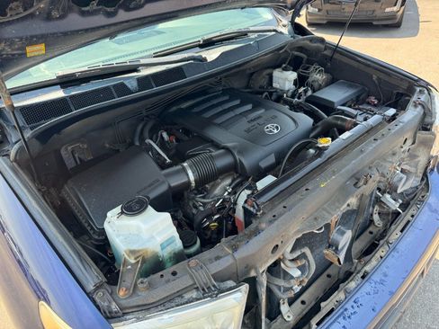 Used 2013 Toyota Tundra Limited AWD/4WD image 23