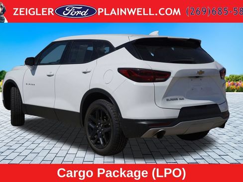 Used 2023 Chevrolet Blazer LT w/ Driver Confidence Package AWD/4WD image 3